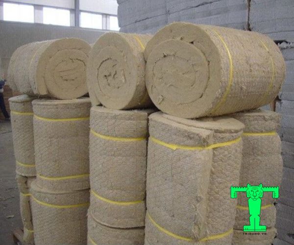 Bông khoáng Rockwool cuộn có lưới 1