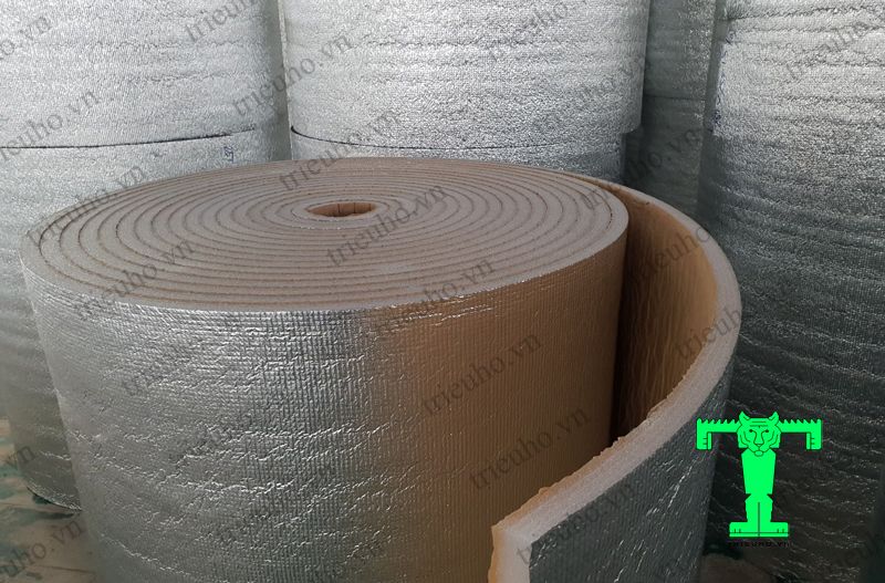 Mút xốp pe foam cách nhiệt bạc keo